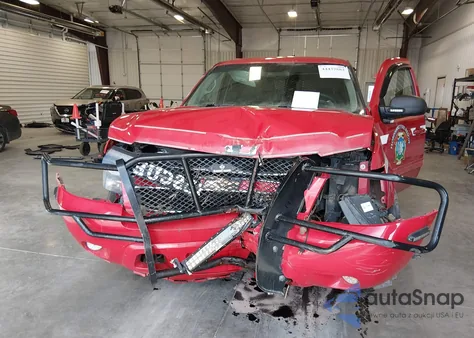 2011 Chevrolet Tahoe Commercial Fleet z USA, uszkodzony, nr VIN 1GNSK2E04BR32